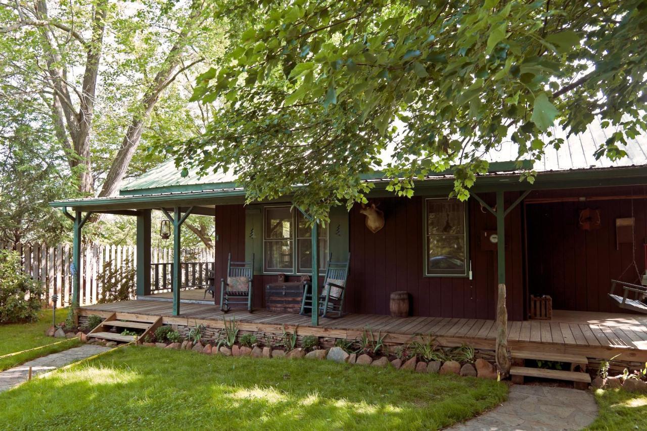 Hotel Mountain Springs Cabins Candler Exterior foto