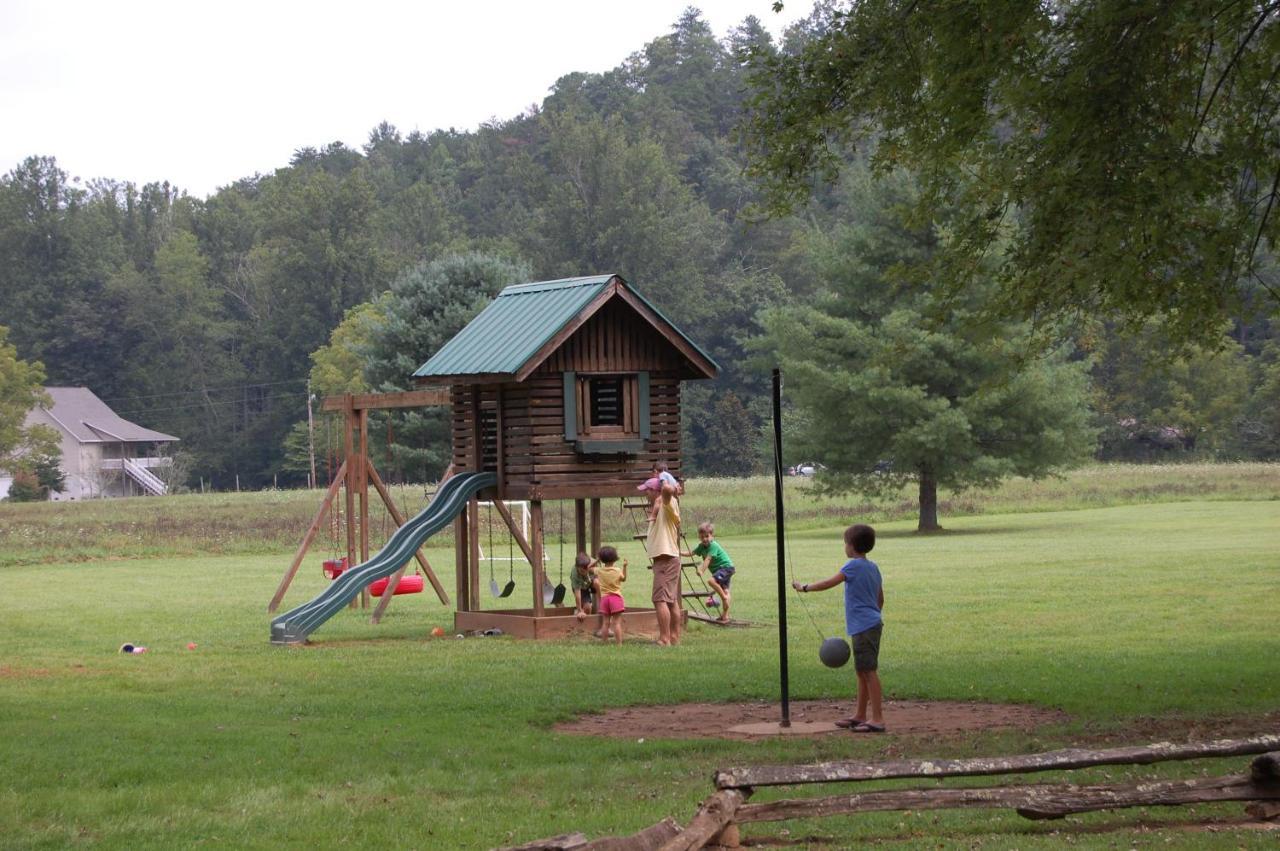 Hotel Mountain Springs Cabins Candler Exterior foto