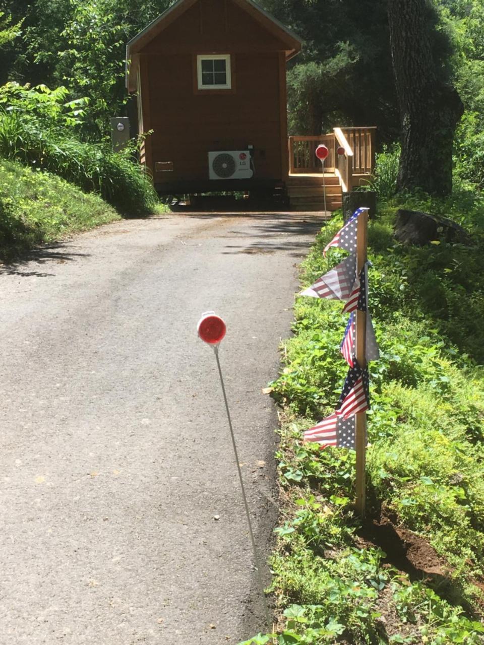 Hotel Mountain Springs Cabins Candler Exterior foto